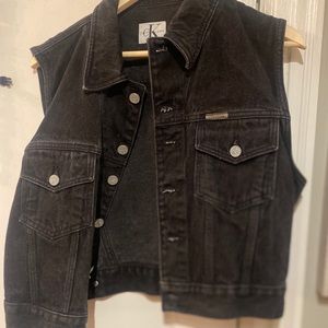 𝕽𝖆𝖗𝖊𝚅𝚒𝚗𝚝𝚊𝚐𝚎 CALVIN KLEIN M/L vest
